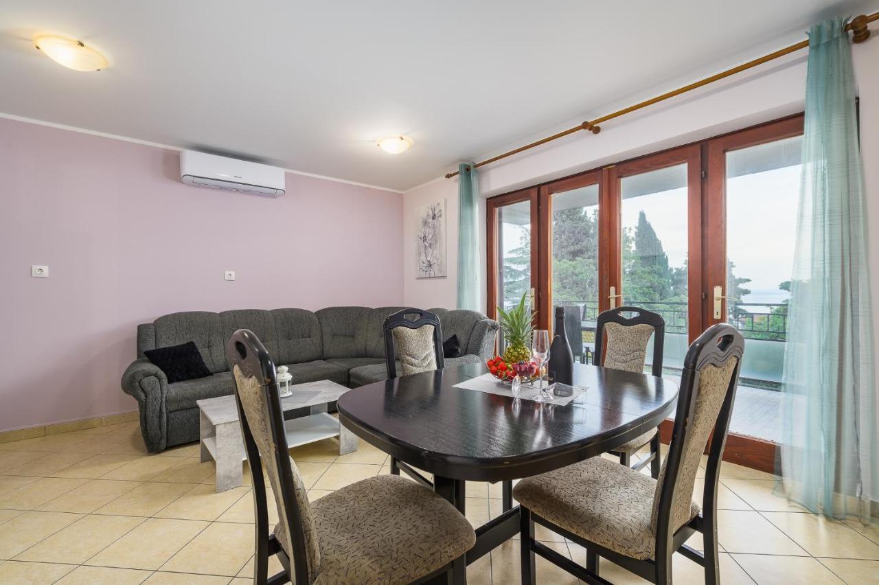 Apartments With A Parking Space Lovran, Opatija - 7869 Экстерьер фото